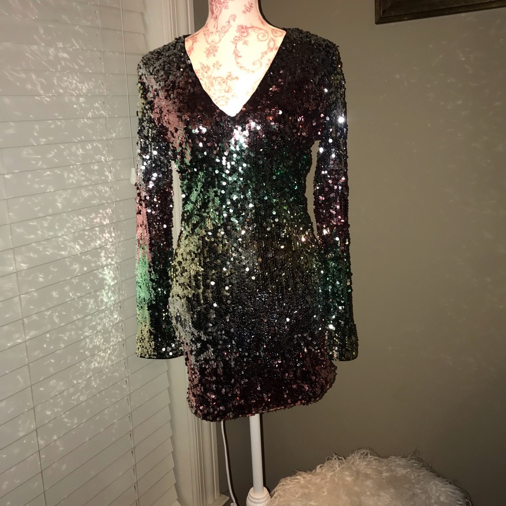 Multi color Fashionnova dress worn once size Large